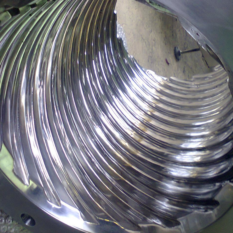 A Importância do Polimento Técnico em Equipamentos Farmacêuticos